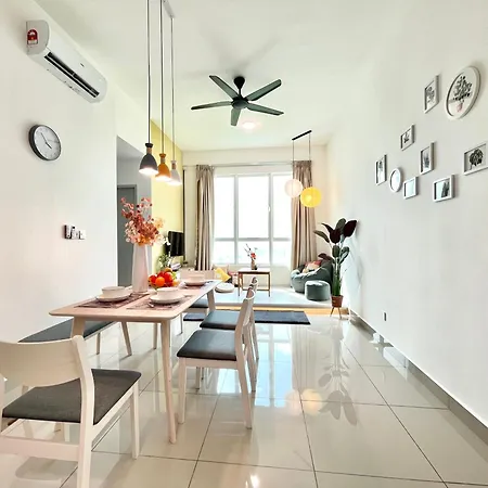 Amber 2B2B Cozy Apt Wi-Fi Tv Box Near Encore Melaka Exterior photo