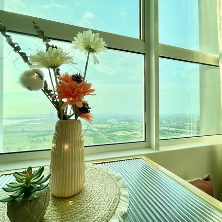 Amber 2B2B Cozy Apt Wi-Fi Tv Box Near Encore Melaka Exterior photo